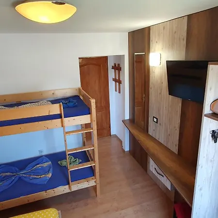 Casa Cinderella בית הארחה